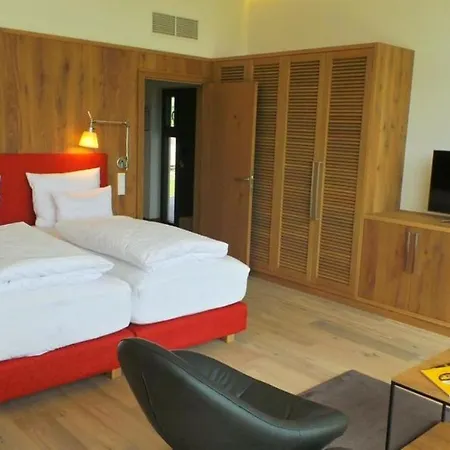 Diamond Country Club Hotel Atzenbrugg