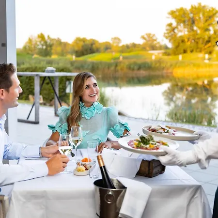 فندق Diamond Country Club 4*