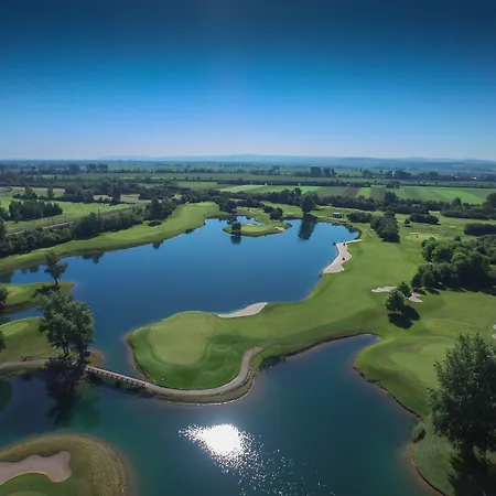 Diamond Country Club Atzenbrugg
