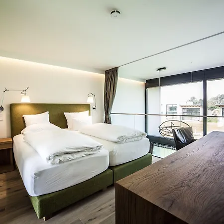 Diamond Country Club فندق Atzenbrugg