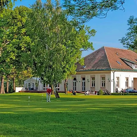 Diamond Country Club 4*