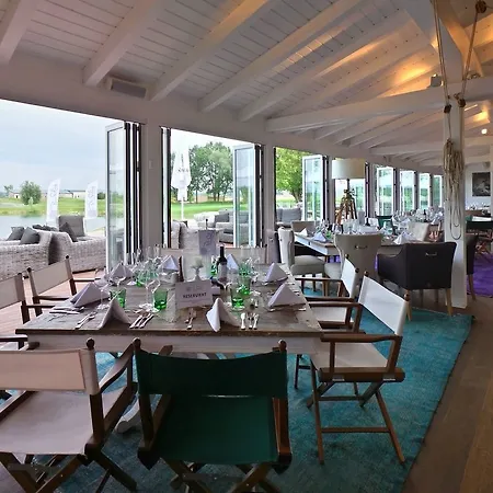 Diamond Country Club