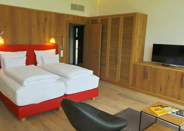 Diamond Country Club Hotel Atzenbrugg