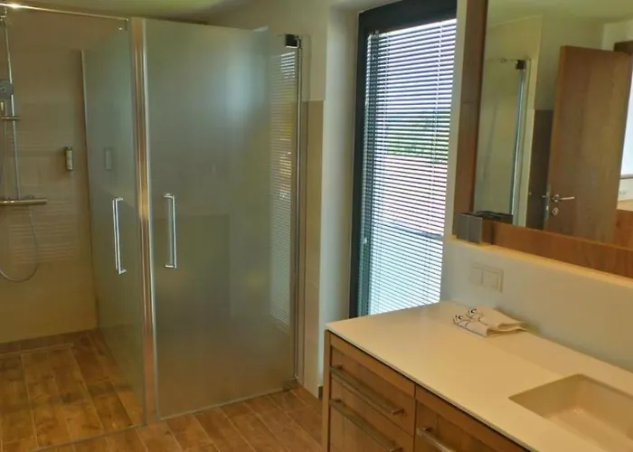 Diamond Country Club Hotel Atzenbrugg