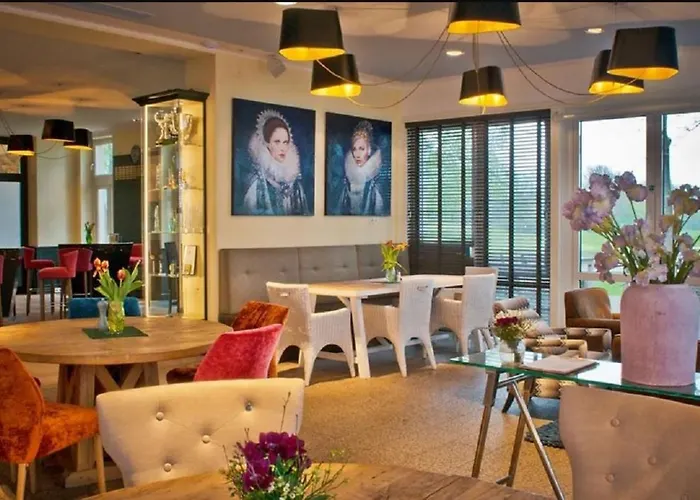 Diamond Country Club Hotel 4*