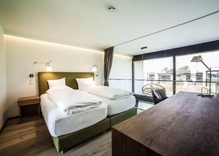 Diamond Country Club Hotel Atzenbrugg