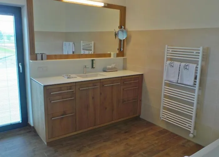 Diamond Country Club Hotel